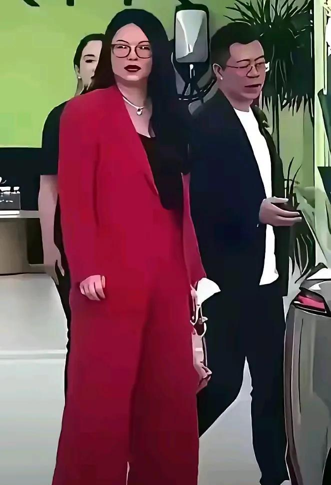 天呐，这是谁？一身臃肿胖的简直让人不敢直视，还能用出来吗？