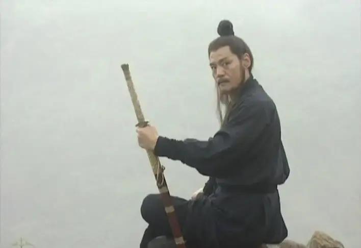 0.1克绣花针，比剑快200倍这针不是暗器，是东方不败的命。小说里写他一根