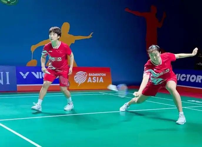 北京时间6月20日下午，刚刚结束了一场2026中国澳门羽毛球公开赛女双半决赛，印