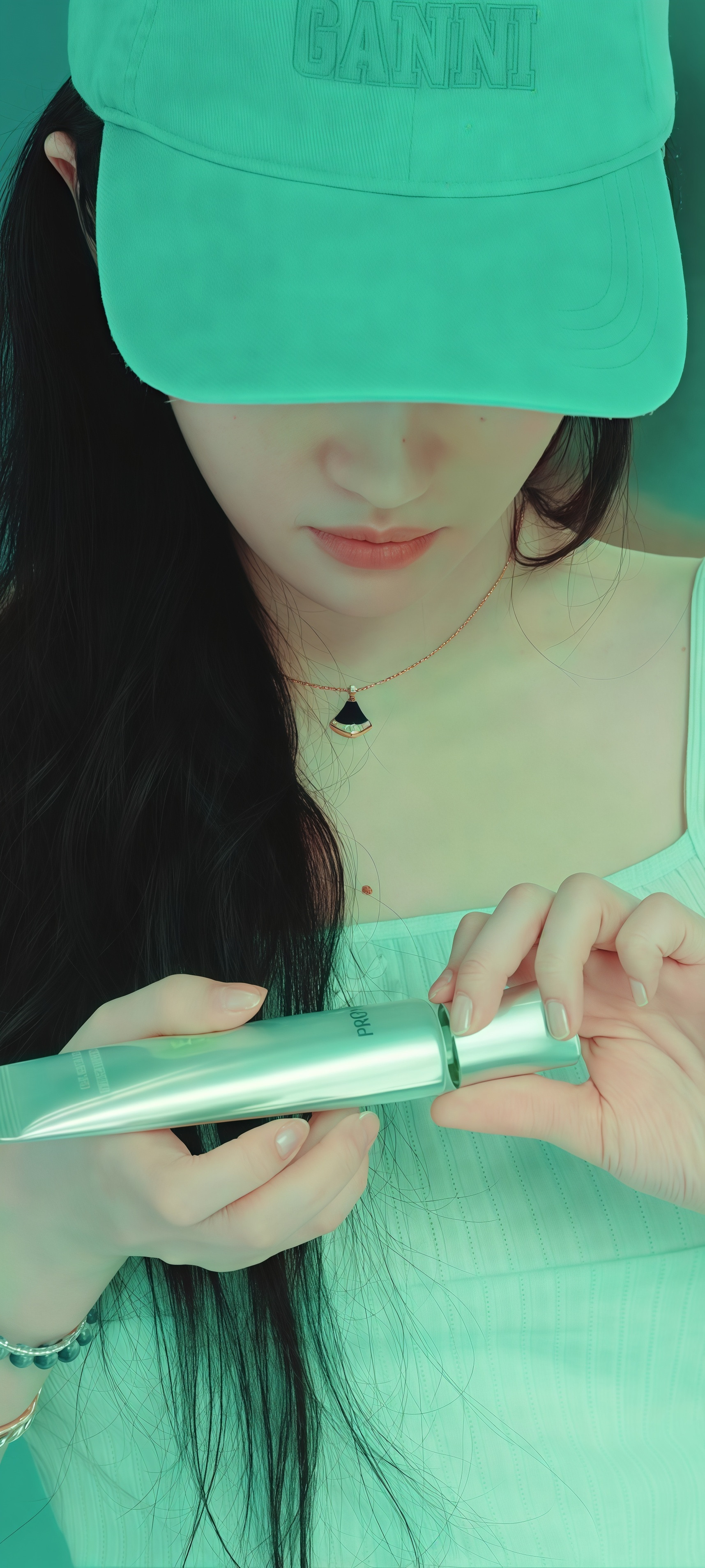 刘亦菲绿色系头像壁纸更新女神这一组拍的太漂亮了啊