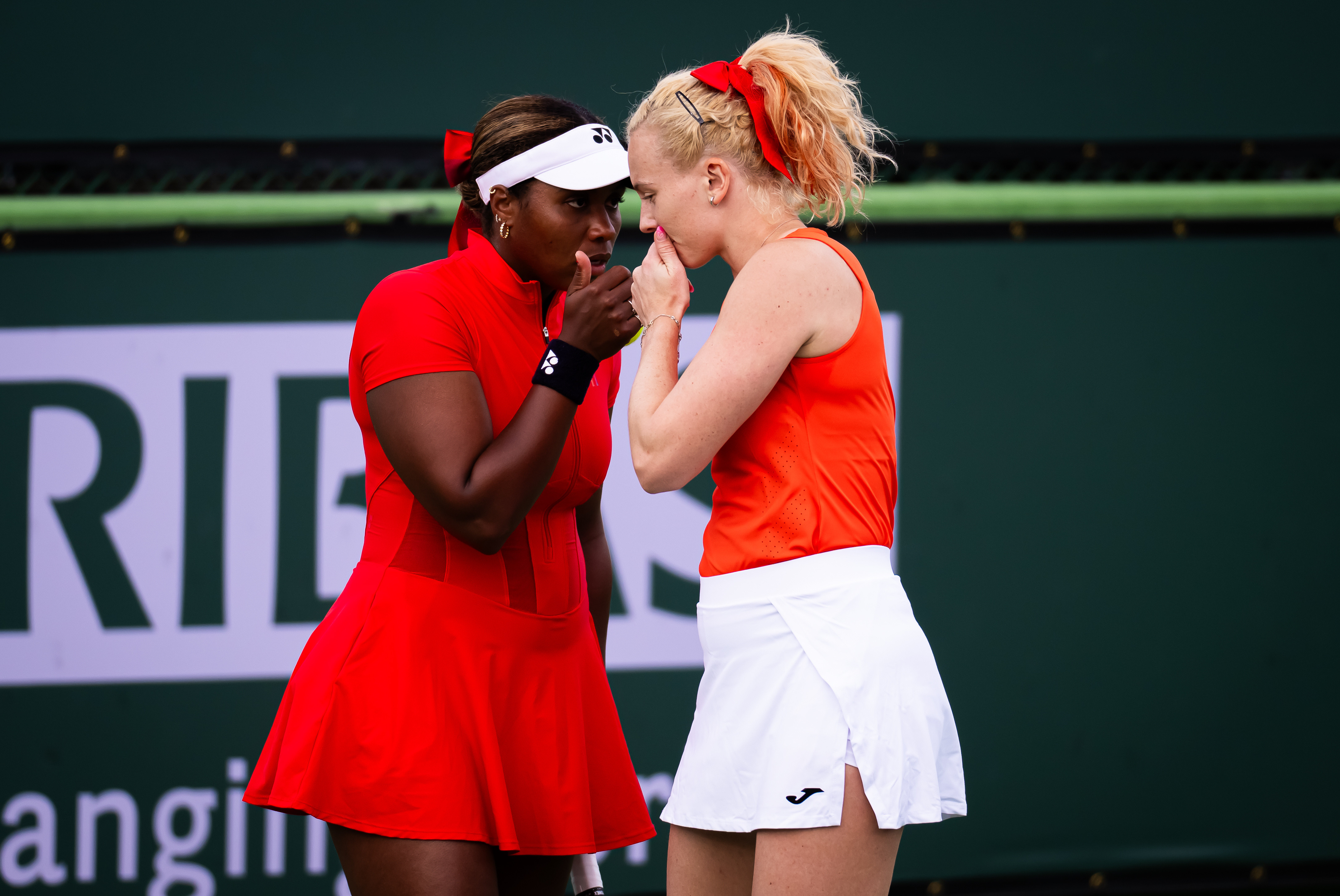 IW双打决赛对阵产生👀WTA1000印第安维尔斯站双打半决赛，3号种子西尼亚科