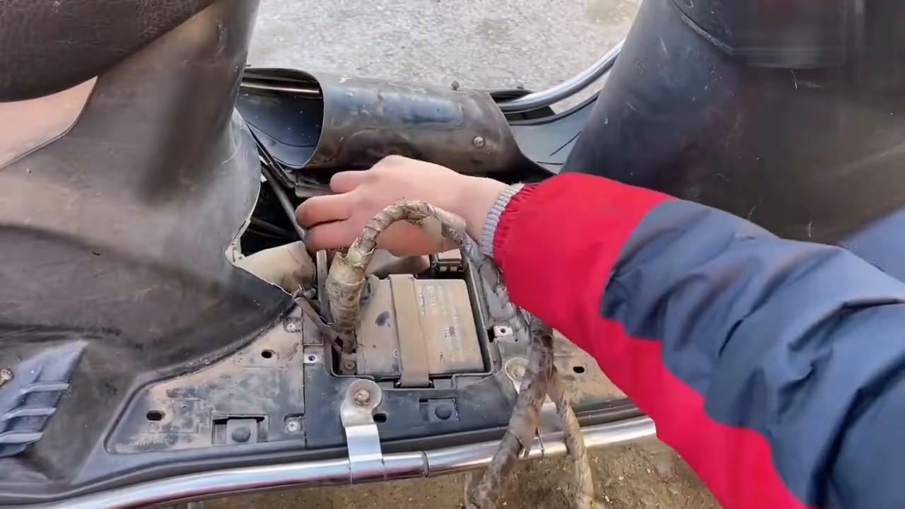 电喷摩托车放几个月打不着？专家教你一招自救3月中旬，天气转暖，群里有人问：五