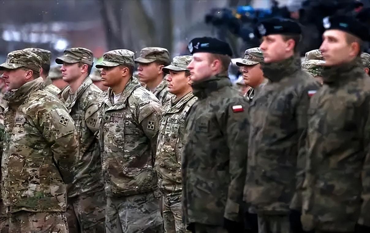 🌞乌克兰可能已经没人可死了，有俄军士兵在打扫顿涅茨克康斯坦丁诺夫卡方向的战