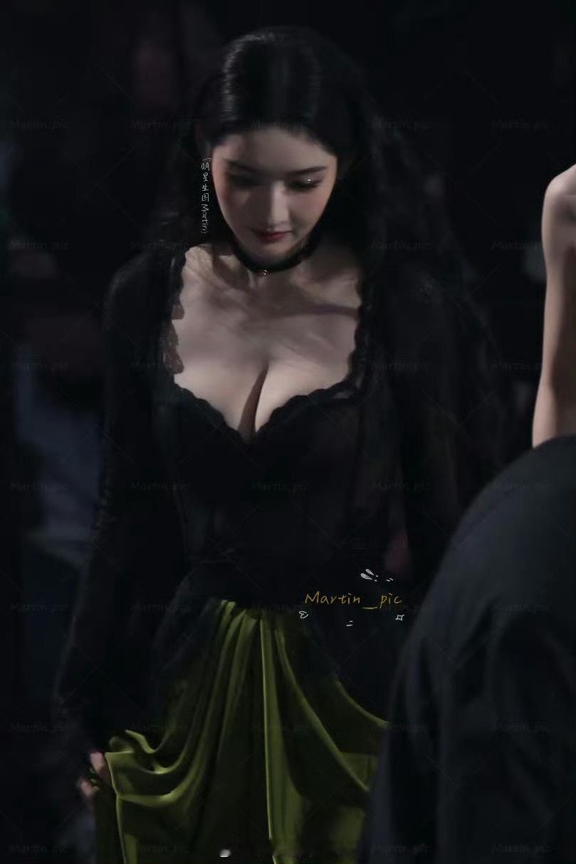 王玉雯真的是没缺点有沟有腿