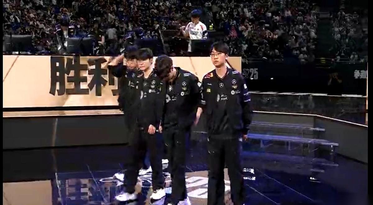 2比3。真的，就差那么一口气。把那个几乎不可战胜的T1，那个在世界赛BO5里