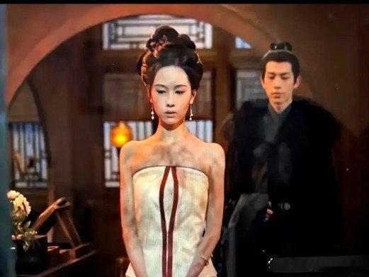 不是我说真的，没有人觉得不协调吗？​​​