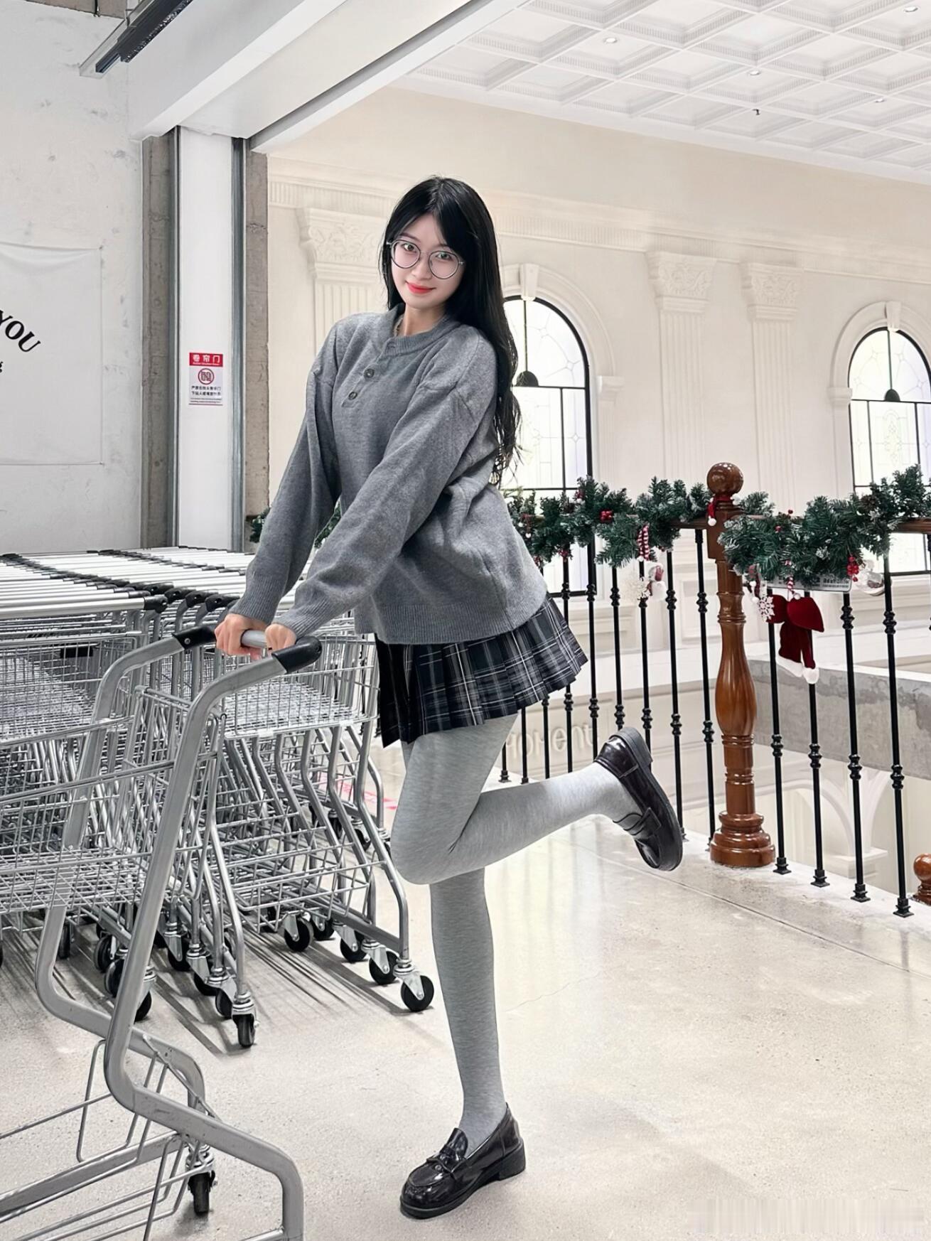 挺特别的灰色系~