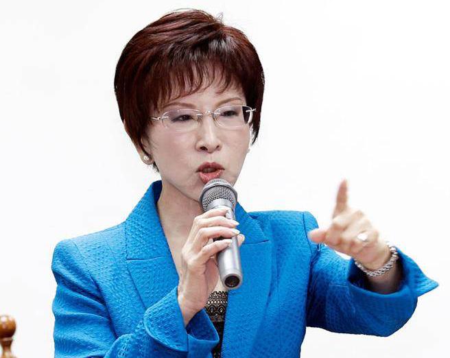 洪秀柱曾在接受媒体采访时抛出一句极具分量的话：“如果台湾不是大陆的领土，清朝怎么