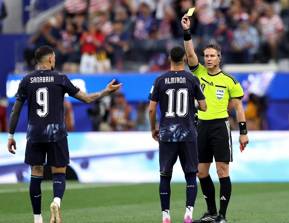 据TheAthletic消息，结合国际足球协会理事会（IFAB）最新澄清的规则
