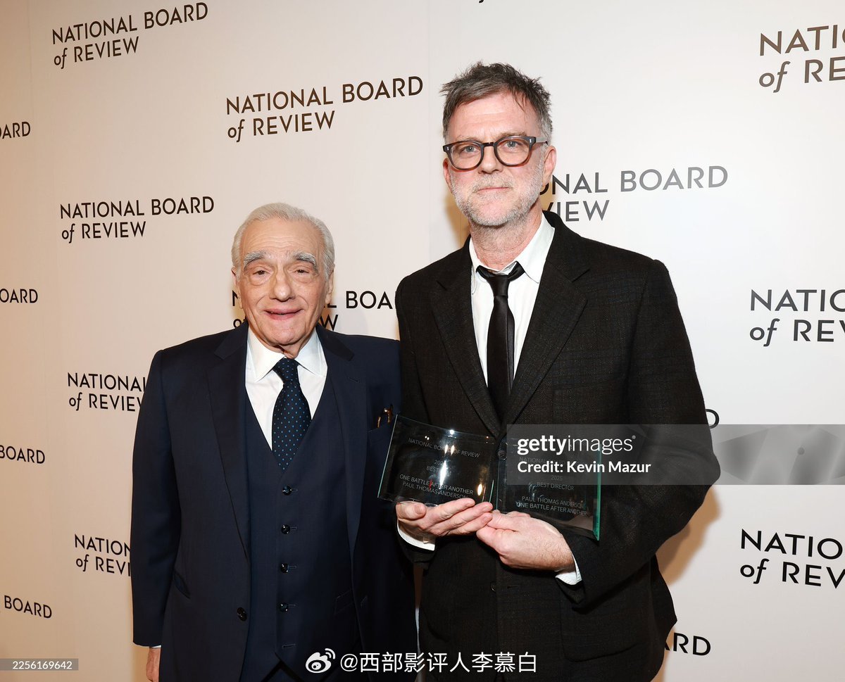 据报道，保罗·托马斯·安德森应莱昂纳多·迪卡普里奥要求，在未署名的情况下帮马丁·