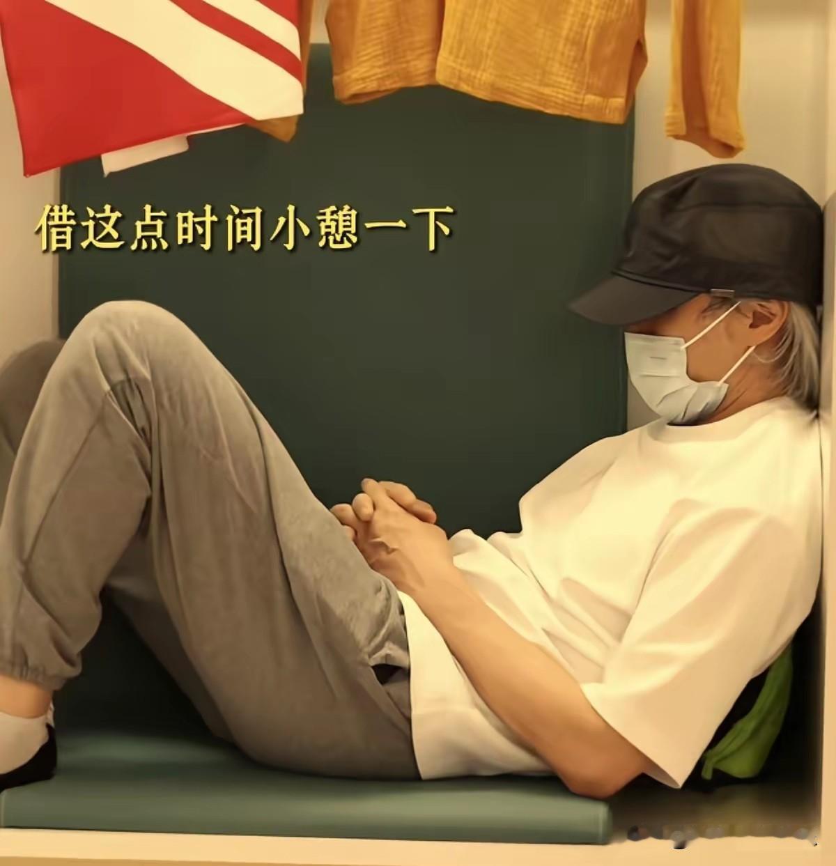 周星驰是如何硬刚偷票房的行为？他成了第一个吃螃蟹的人，他从来不怕得罪人。电影