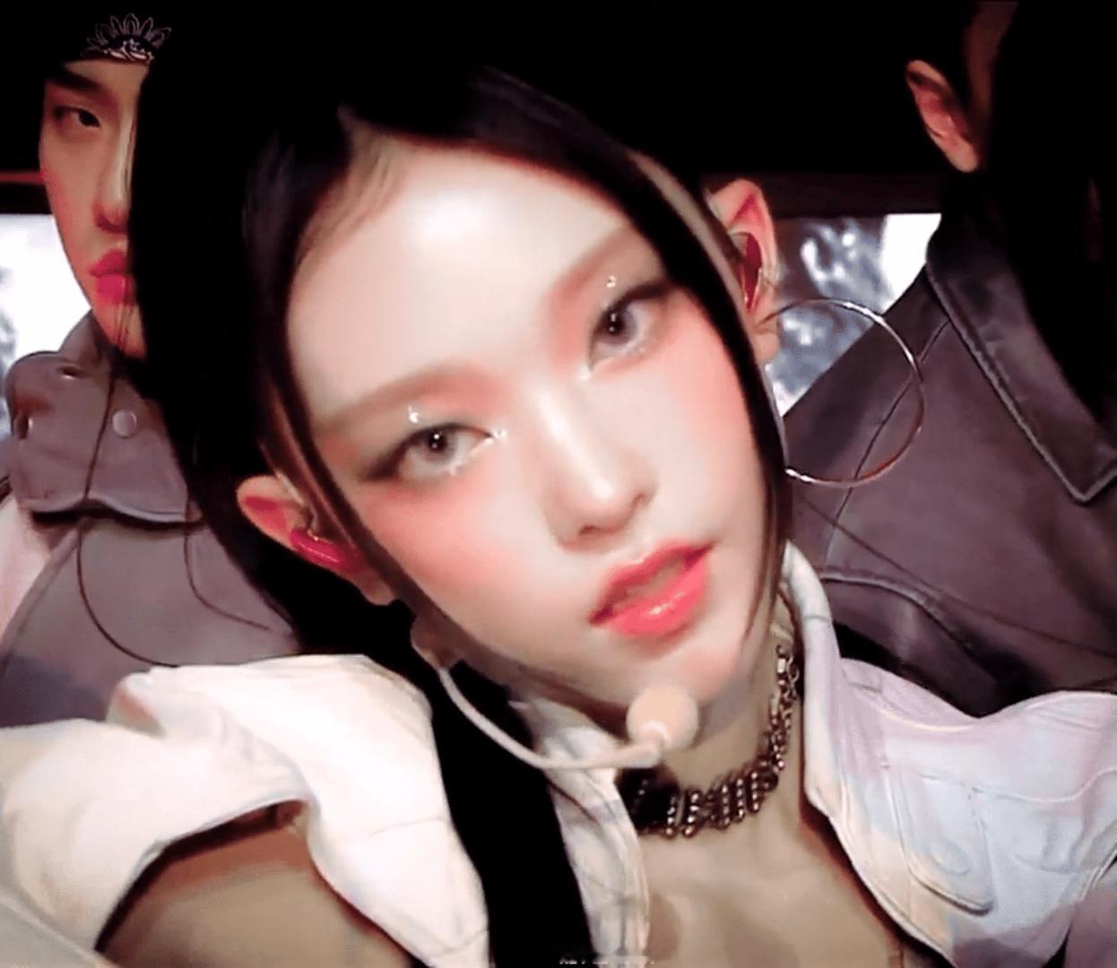 好久没见过长得这么爽的猫塑了猫猫教真的不能少了KimHaerin….🐈⬛?