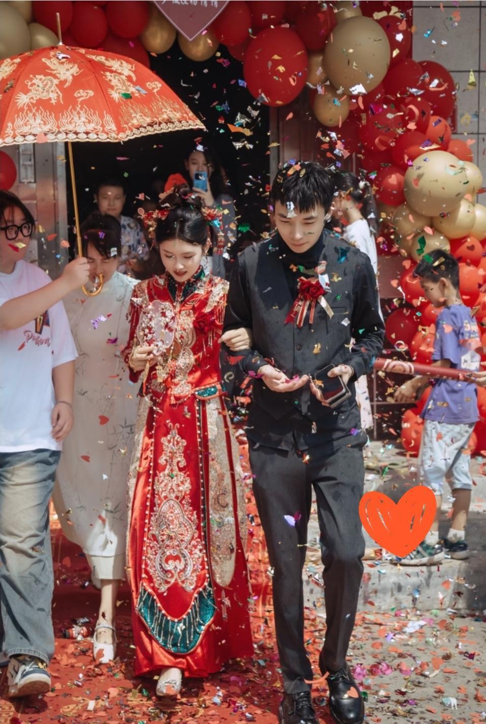 看哭了！面对这样的家庭，以后该怎么生活……婚礼当天，新娘妆容精致，正准备出