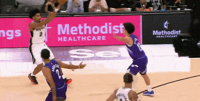 哈珀和文班亚马的连线,文班的怪物属性已经见怪不怪了,而哈珀的成熟度让人眼前一亮。