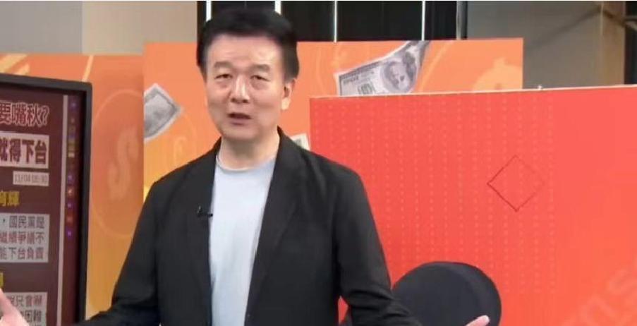 快讯！快讯！郑丽文突然宣布了，高雄、台南至少要拿下其一，还在中评会致词时放