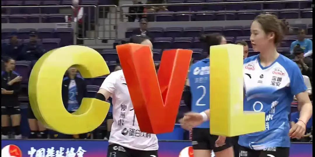 别再怪年轻队员“没拼劲”了。我现场看了广东对云南那场球，输的根源藏在两个技术动作