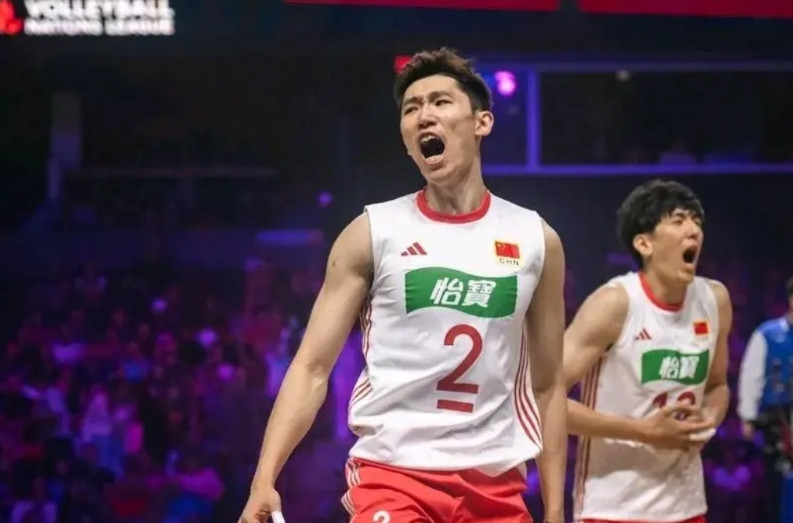 推倒重来，也许是中国男排崛起的基石。目前2站的表现来看，也就李咏臻和俞元泰算是