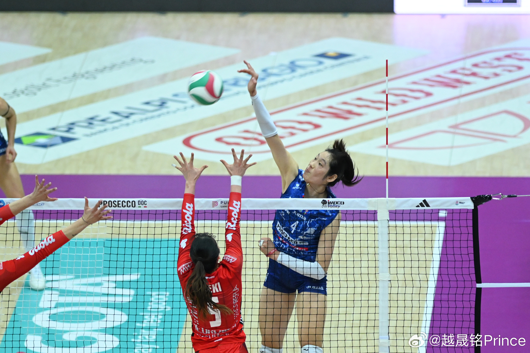 朱婷留洋第七季💛💙朱婷、哈克两翼齐发，共助科内利亚诺赢得1/4决赛首回合