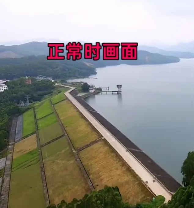 六蓝水库受损坝体区域较大，洪水倾泻而下的巨大流量单靠人力很难拦截，从航拍镜头来看