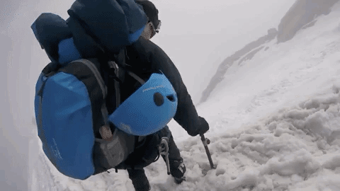 摄影师角度问题，实际没这么陡