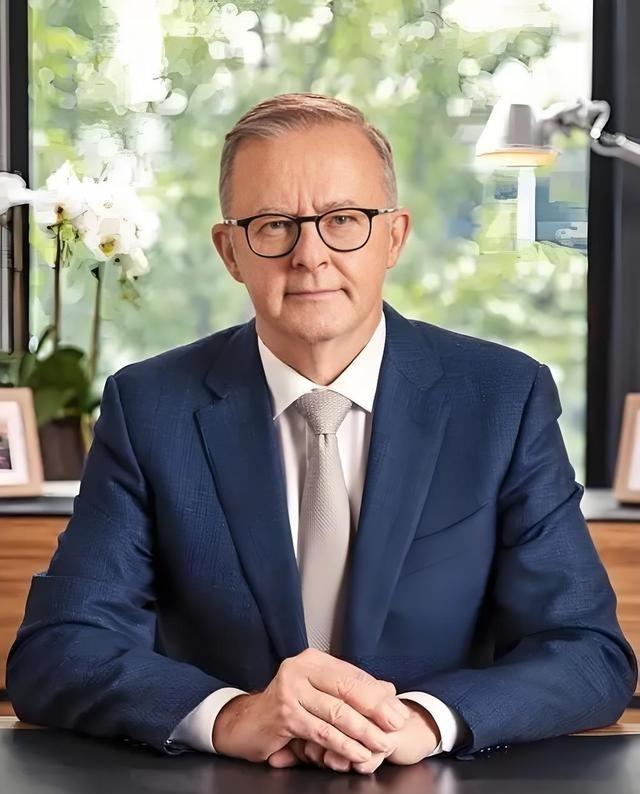 澳大利亚总理宣布了！澳大利亚总理阿尔巴尼斯在2025年12月10日正式启动针对1