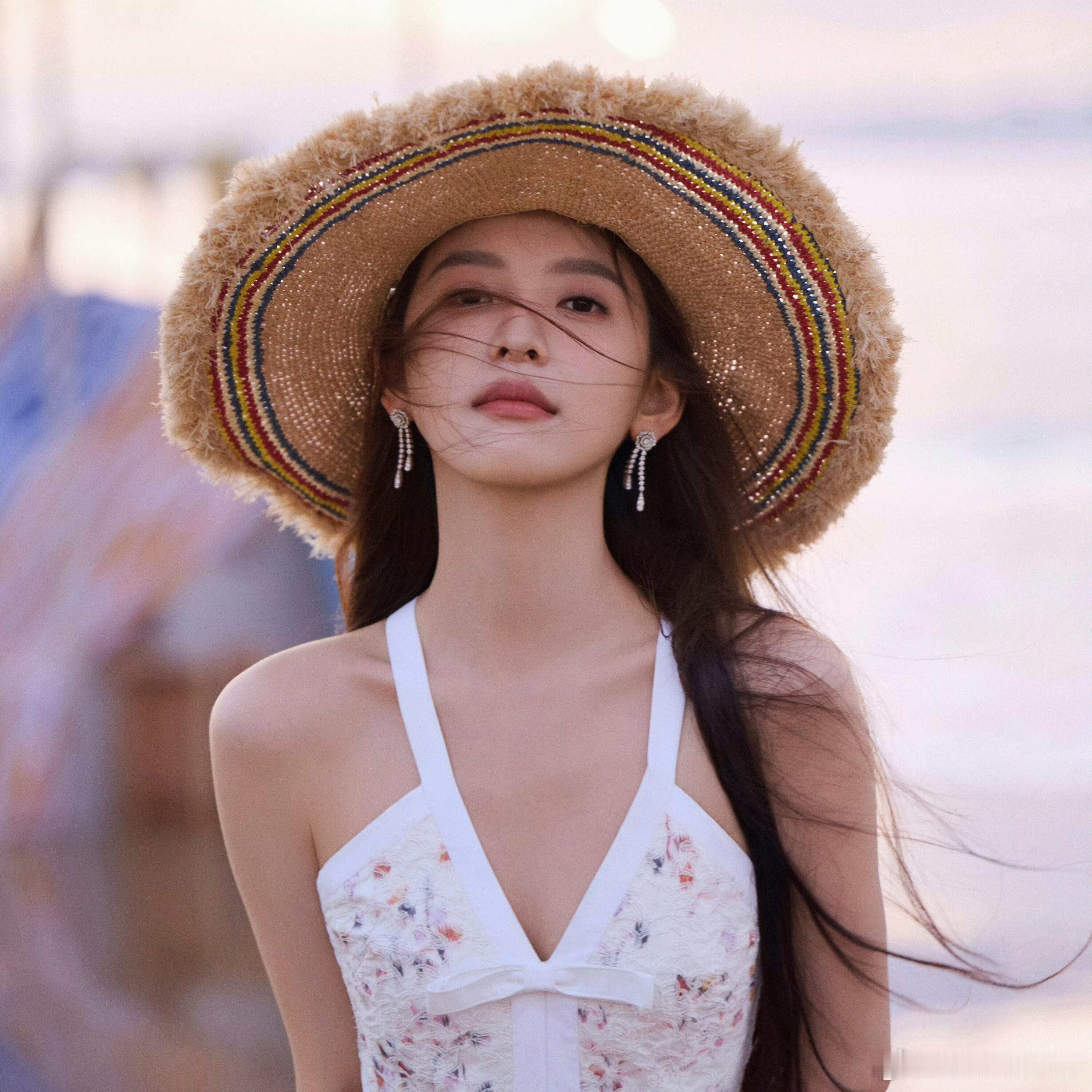 每一张都适合当头像的那种（章若楠篇）章若楠​​​