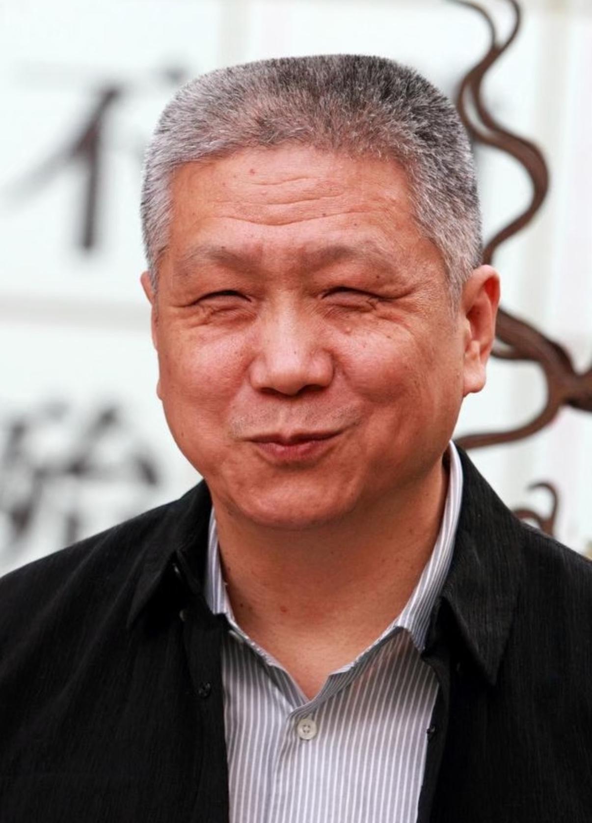 马未都这次可真是捅了马蜂窝！众人都在装聋作哑的节骨眼上，他却盯着一张发票