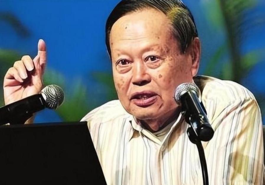 没有他，就没有清华物理系的今天！美国扣押钱学森，却放杨振宁回国，是杨振宁不重要吗