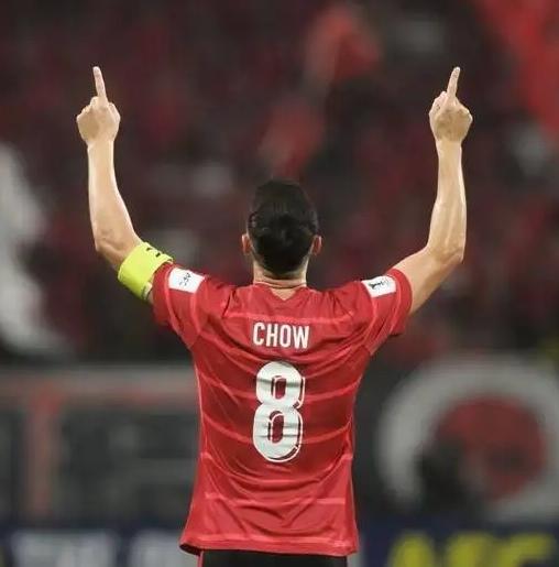 蓉城不放走周定洋可以组建中超无敌战舰！如果周定洋在蓉城，那么目前茹萨这个外援名额