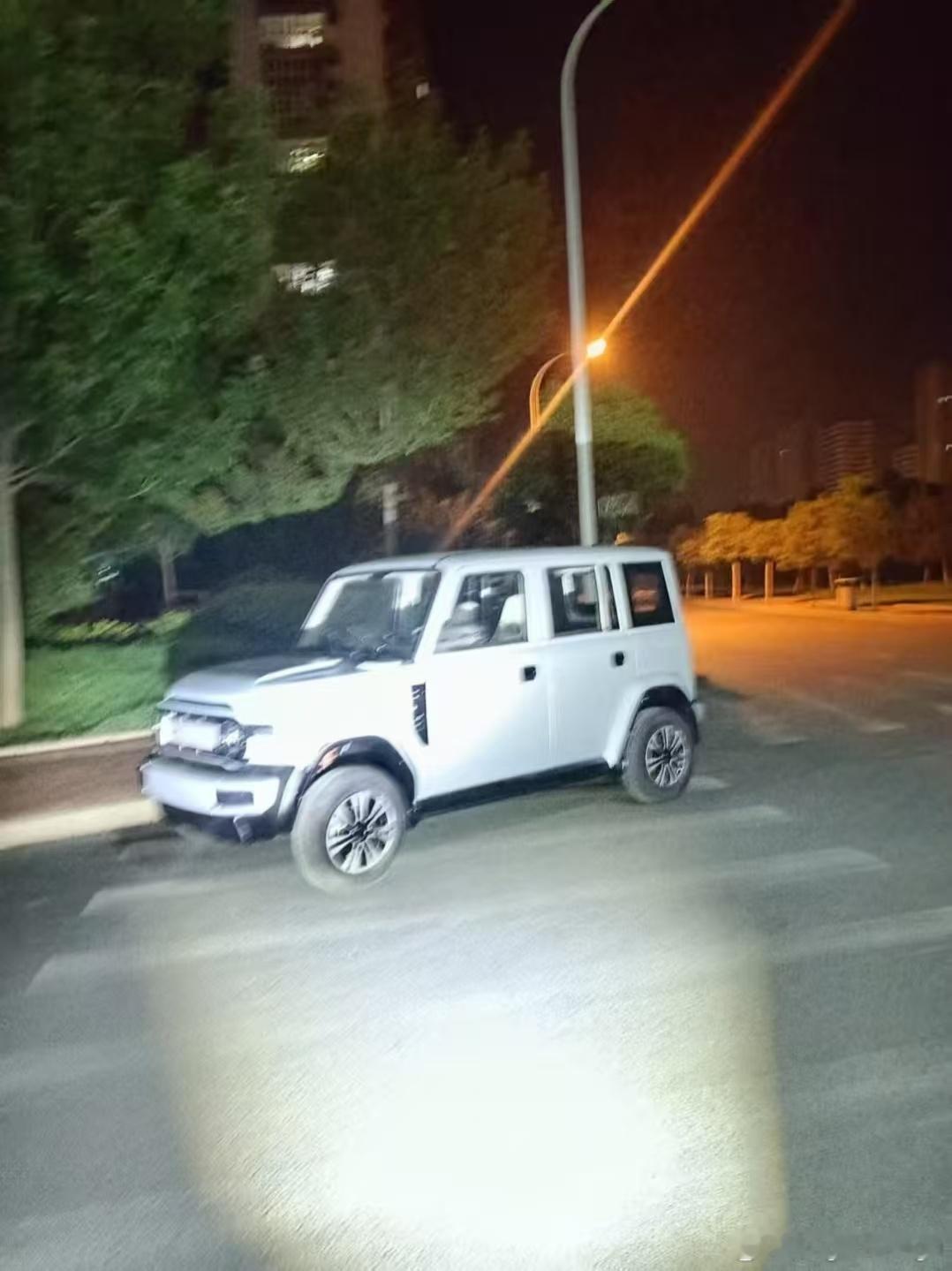 哈哈！哎擦汽车[doge]​​​