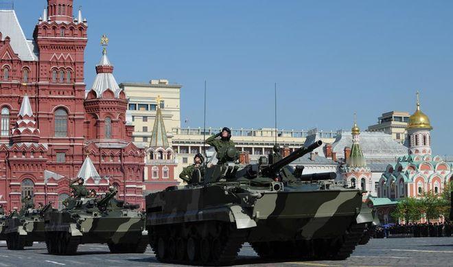 只要中国不动，美国就不敢和俄罗斯直接开战，同样，只要俄罗斯不动，美国也不敢轻易和