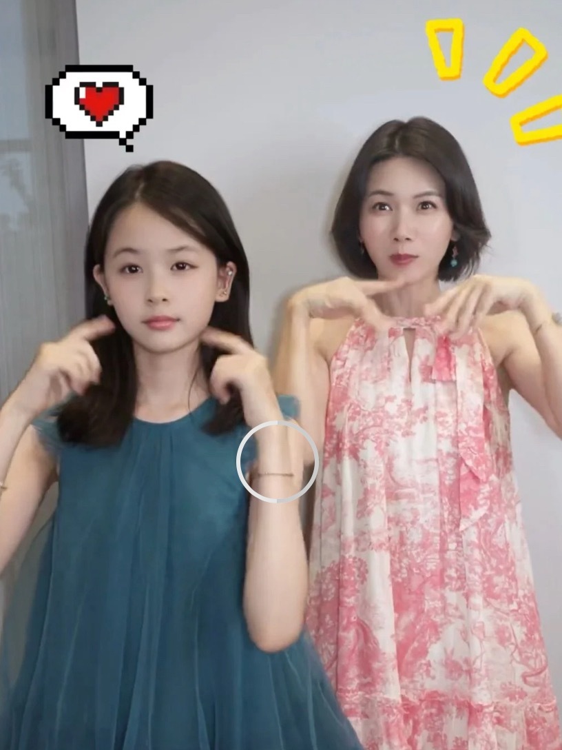 网友票选可以出道的星二代P1曹曦文女儿-欣欣P2翁虹女儿-小水晶P3钟丽缇女儿