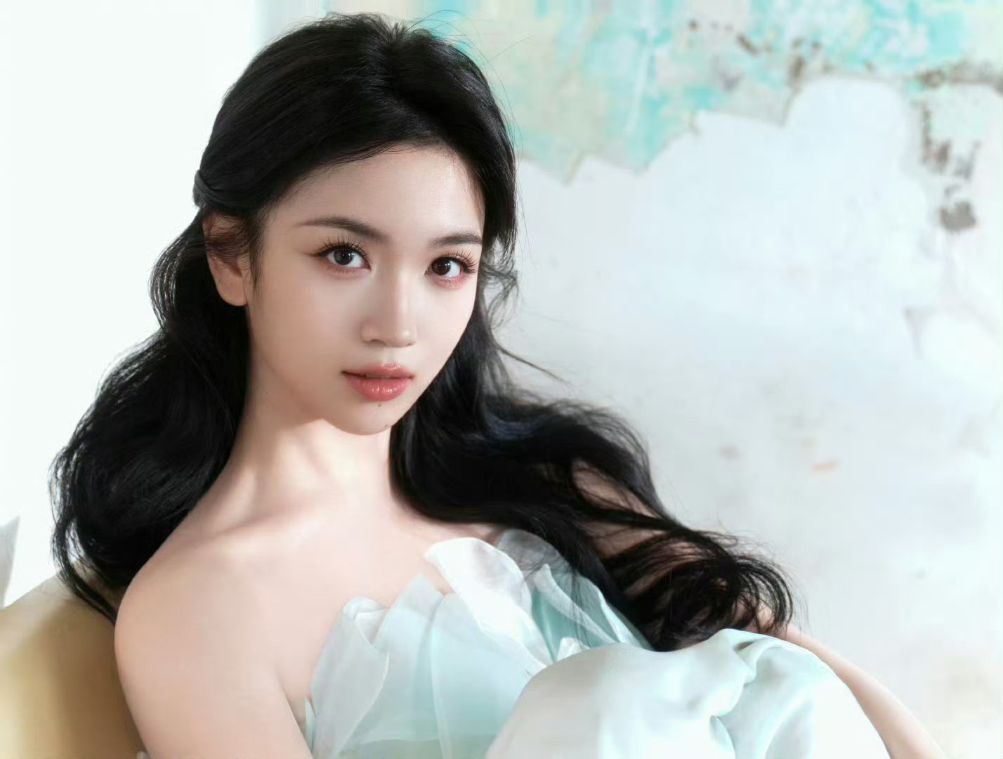 奔跑吧代露娃也去啦！很漂亮期待代露娃这妆造也太惊艳了，太美了​​