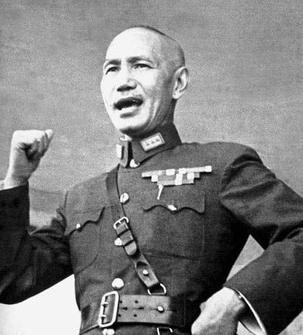 1961年，段希文接到撤台命令满心欢喜准备归台，临上飞机突接蒋介石密电：“你麾下