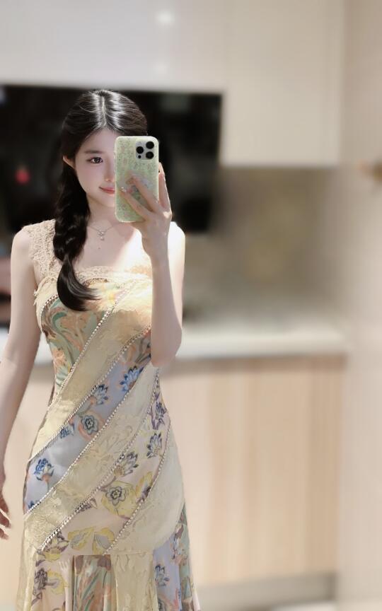 本蕾丝脑袋最爱的裙子