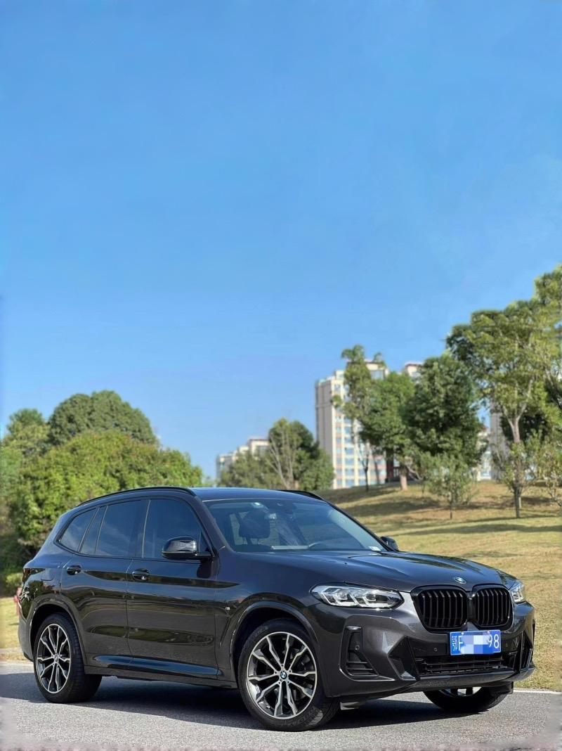 宝马X32022款xDrive30i领先型M曜夜套装裸车价：37.80万