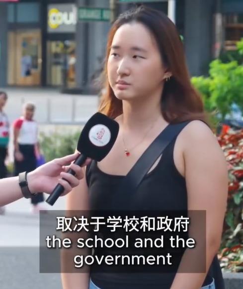 新加坡女生接受采访时的一番大实话戳破新加坡文化转型真相。她说新加坡本土中华传统文