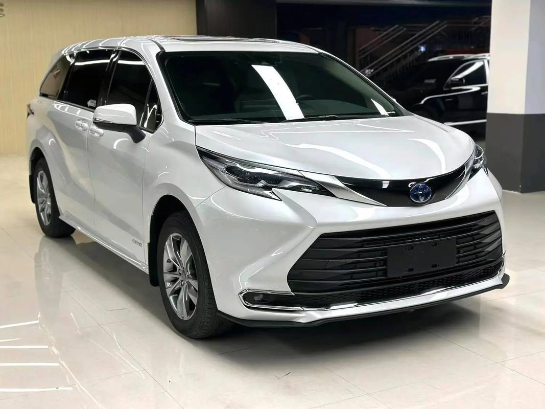 丰田塞纳杀疯了！月销7000+的MPV凭啥成为合资“独苗”？