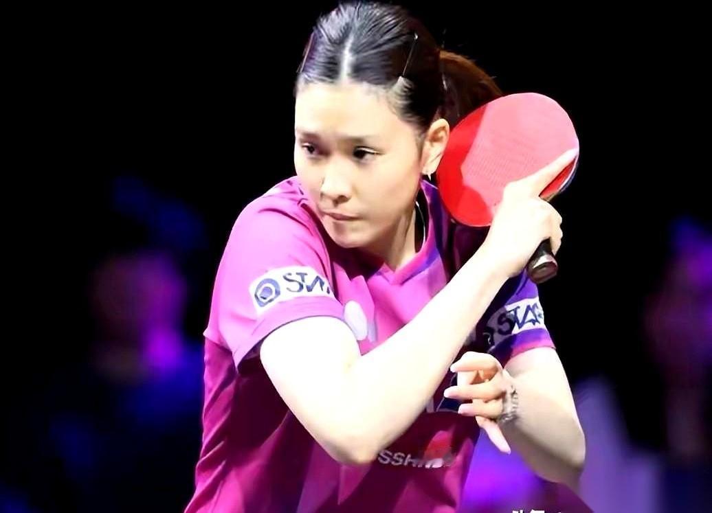 乒坛一夜变天！00后小将掀翻日本王牌，赛场只剩两座80后“孤碑”