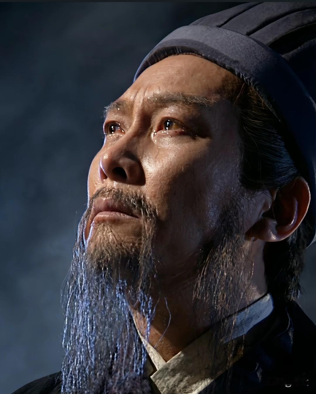 三国时候的诸葛亮，真的很聪明吗？前两天成都武侯祠出了件热闹事——北大教授辛德