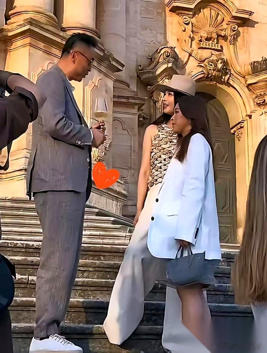 刘涛这次上热搜，不是因为戏，也不是因为老公。而是因为她18岁的女儿。2026