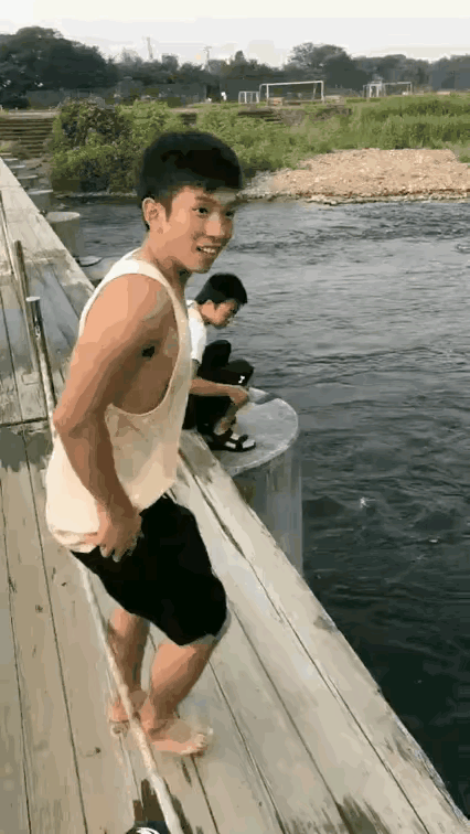 有点险，差点儿一头扎到底。[捂脸哭]