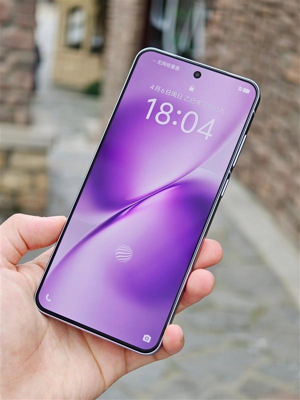 vivoX200s这个下巴如果等边的话，那就真的完美了。。。
