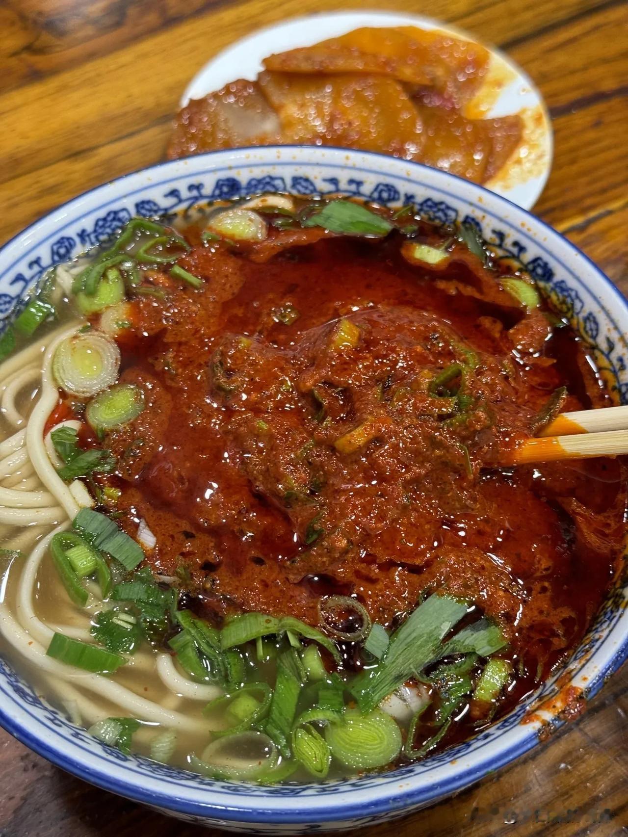 一个西北小孩离家乡越来越远的瞬间是每次回兰州，总被当作外地游客热情相待。是普通