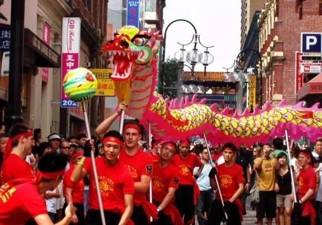 中国帮沙特建高铁，结果干了九年，还赔了41亿，外媒纷纷嘲笑中国“冤大头”，如今中