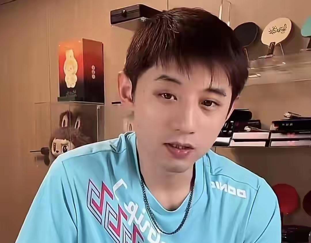 36岁，他咬着牙把体重压在75公斤以下。张继科的训练馆灯，又亮到后半夜。这不