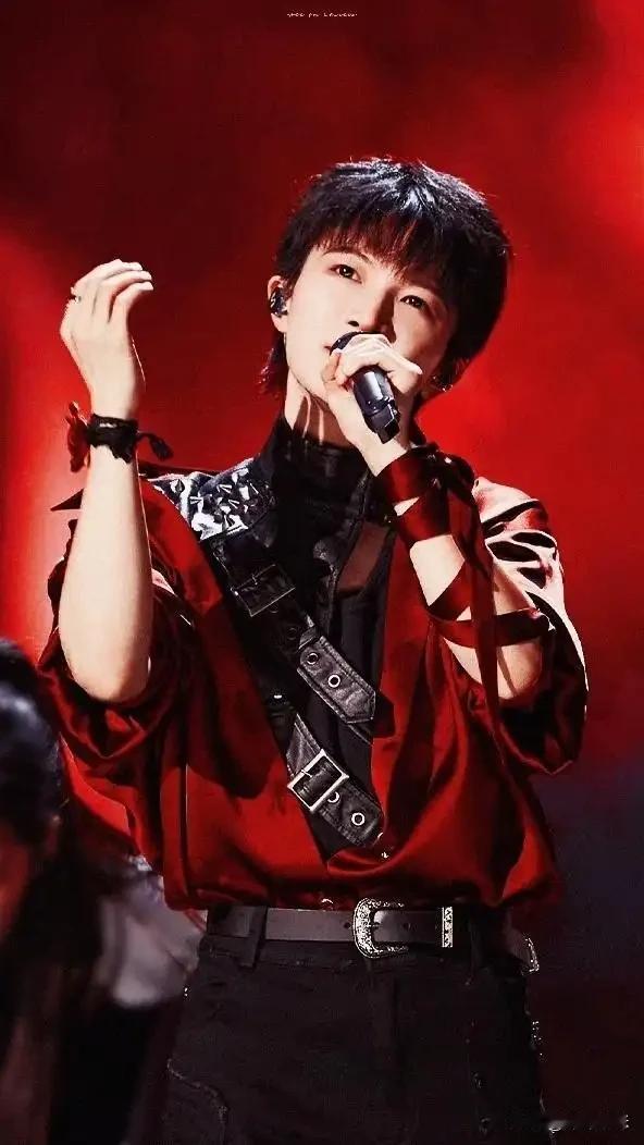 《爱丽丝卿》《告别旅行》又收录两首进歌单，周深，只要你唱的，都好好听你