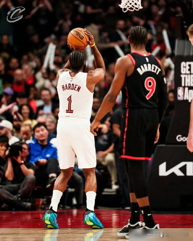 哈登8失误创快船纪录，这事闹大了！NBA官网实锤，他这场打了32分钟...