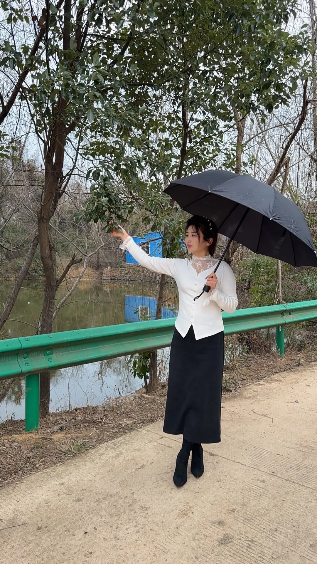 没有人知道 你花了多长时间 经过多少艰难 才重新找回内心的平静 每个人...