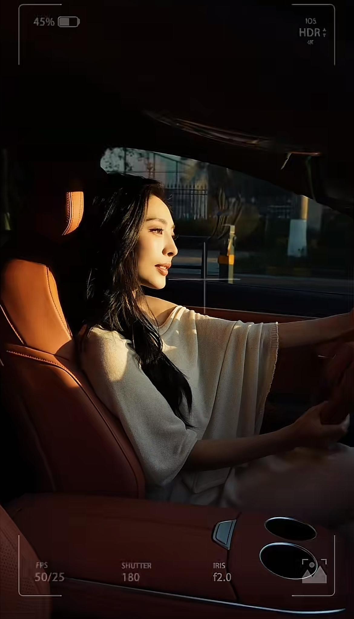 深蓝S07于2024年7月25日全球上市，定位中型新能源SUV。2024款（